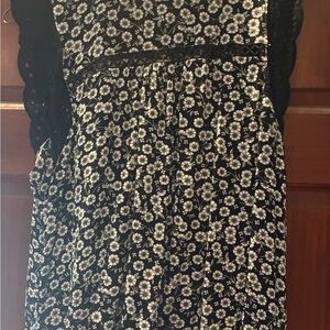 LOFT Monochrome Floral Blouse